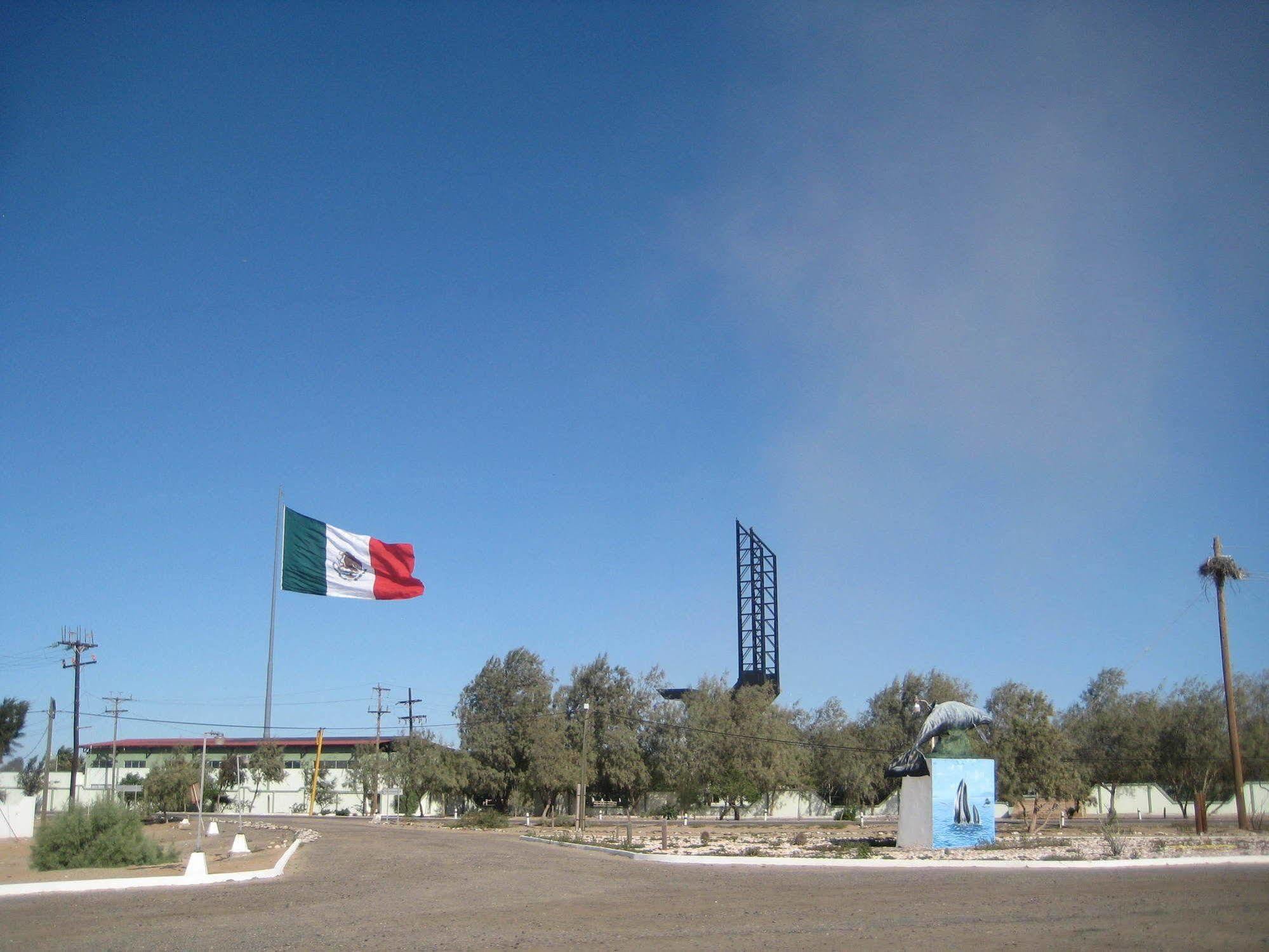 The Halfway Inn Guerrero Negro المظهر الخارجي الصورة